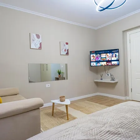 New Bazaar Cane 2 * Tirana